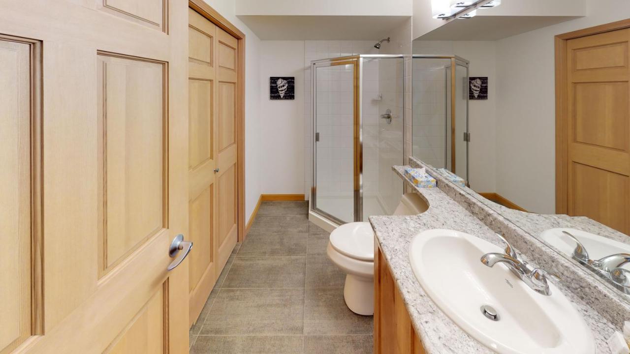 Stoney Creek Northstar By Whistler Premier Apartment Ngoại thất bức ảnh